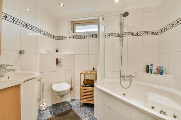 Pieter Johan Tijkenstraat 13 - 17.jpg